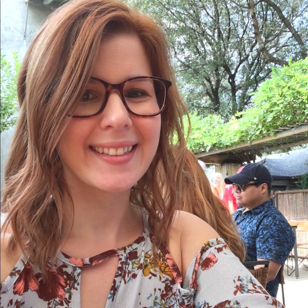 Meet your Posher, Nicole